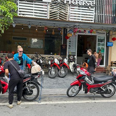 Kiki'S House And Motorbike For Rent Hostel Ha Giang Exterior photo
